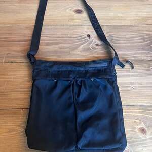 Tahari Fabric Crossbody Bag In Black